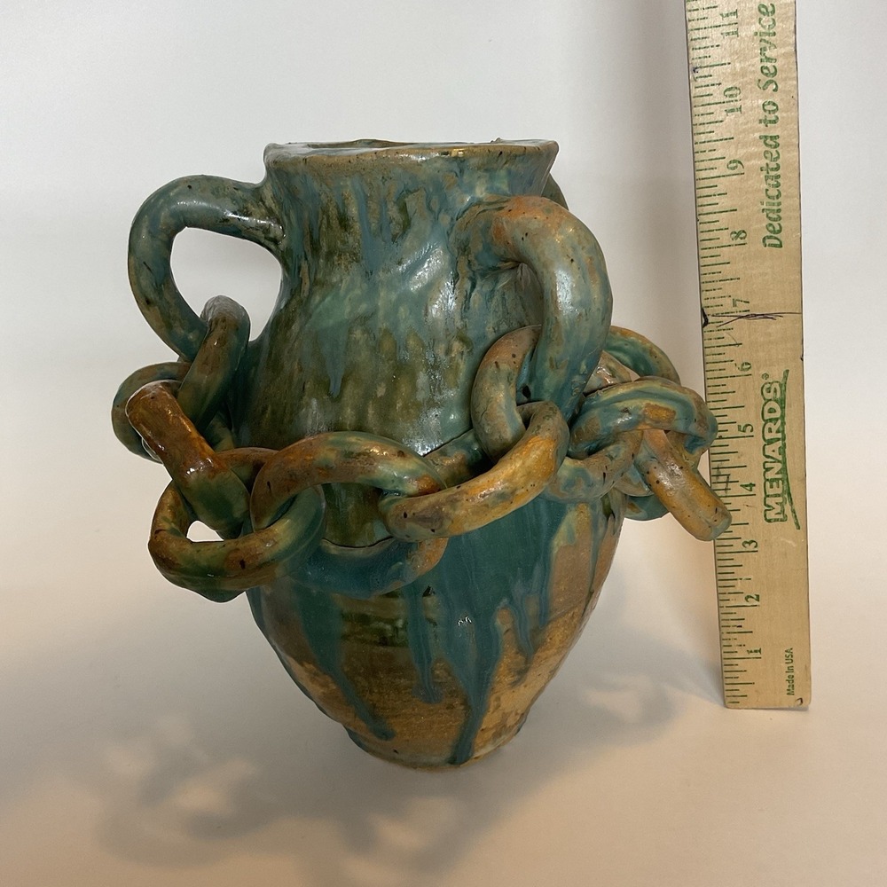Large Vintage Handmade Asian Tan Green Light Salt Glaze Pottery Chain Wrap Vase - Picture 9 of 15